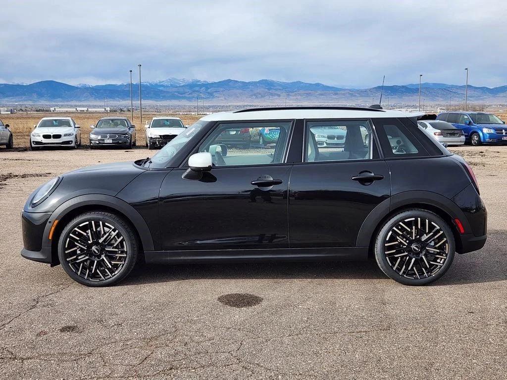 mini hardtop 4 door 2026 WMW53GD08T2X98639 image mini hardtop 4 door 2026 WMW53GD08T2X98639 image